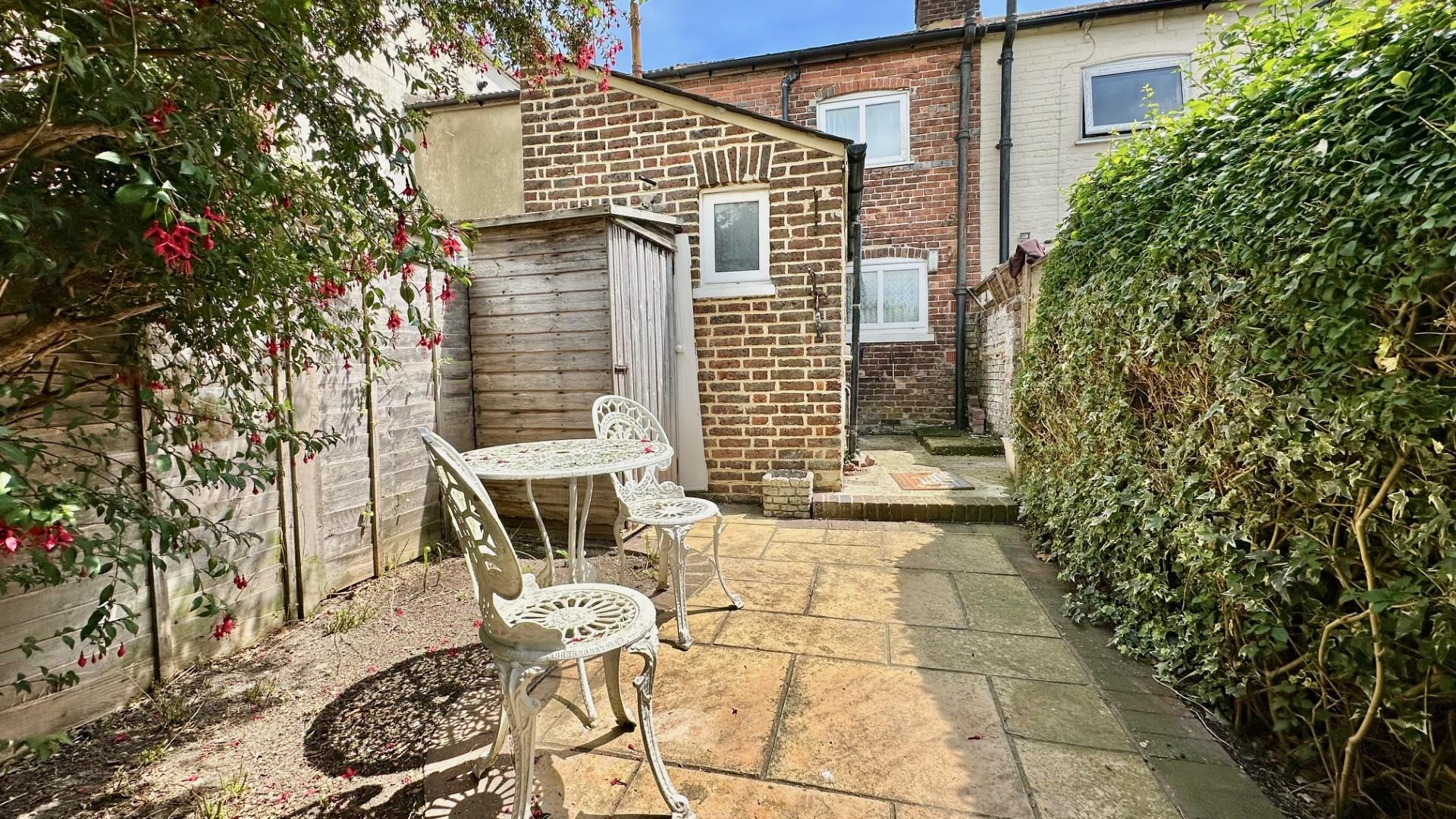 2 bed property in Middle Road, Hastings